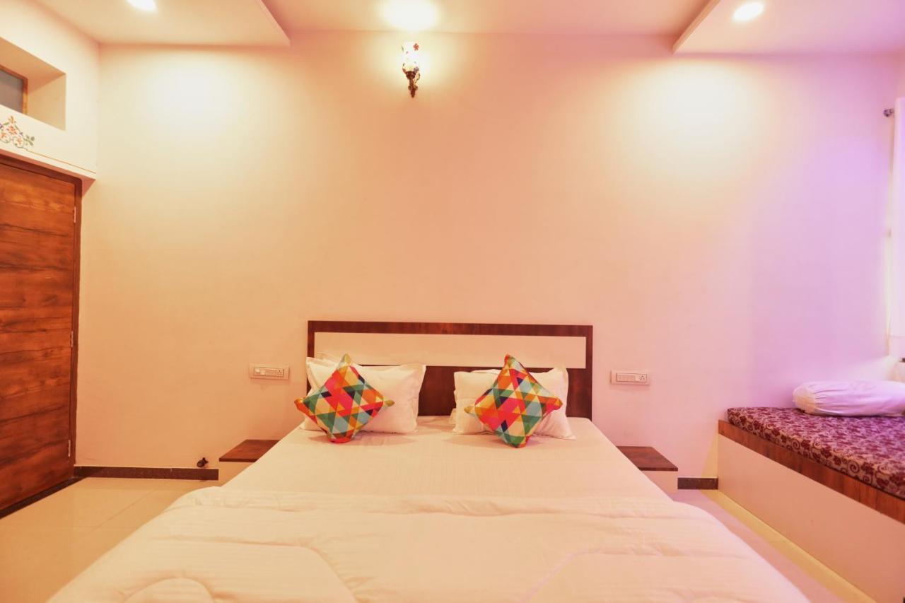 Neev Haweli Hotel Udaipur Luaran gambar