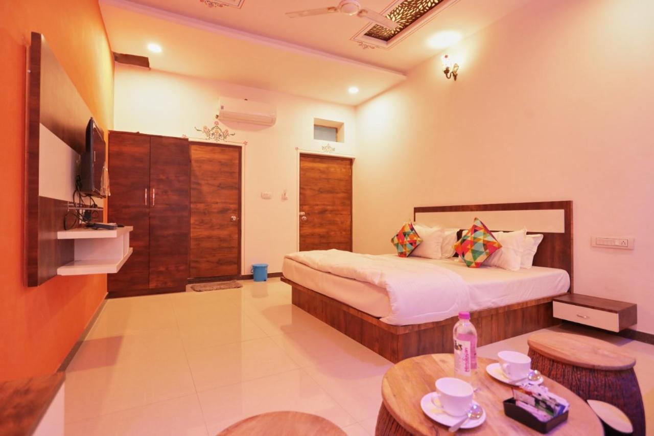 Neev Haweli Hotel Udaipur Luaran gambar